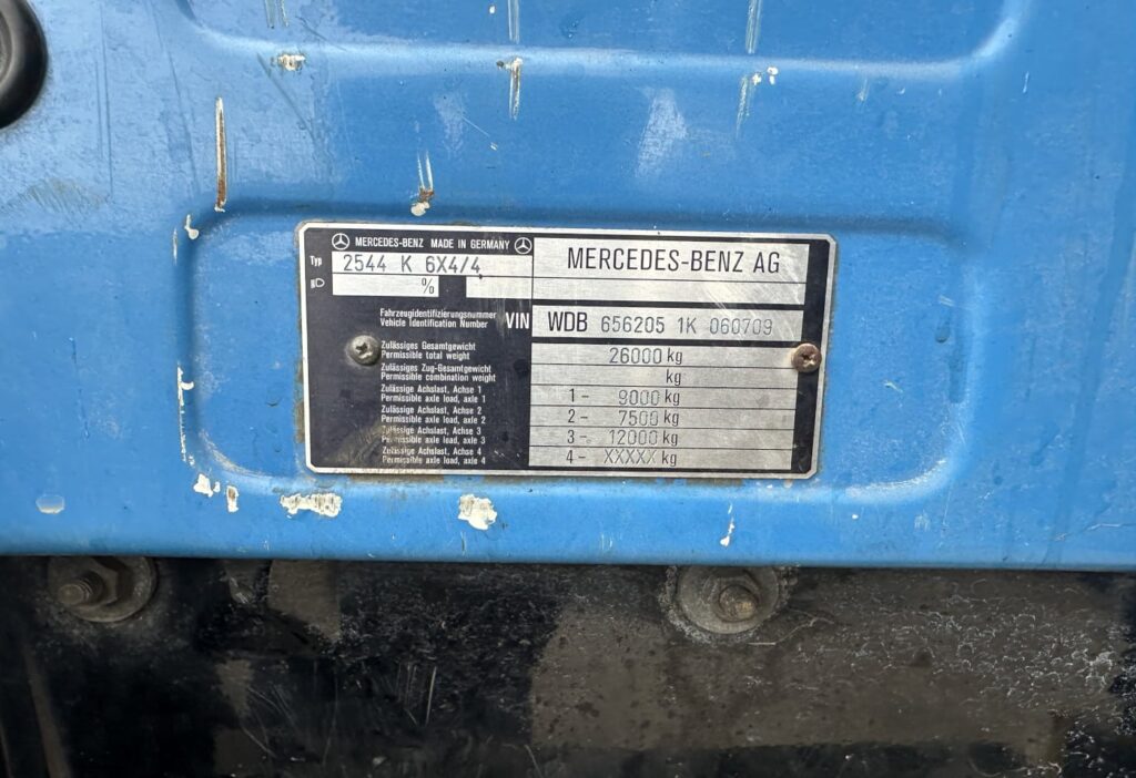 1995 MB-2544 6x4/4 Kipper / Kran