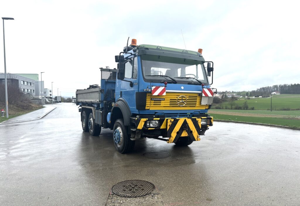1995 MB-2544 6x4/4 Kipper / Kran