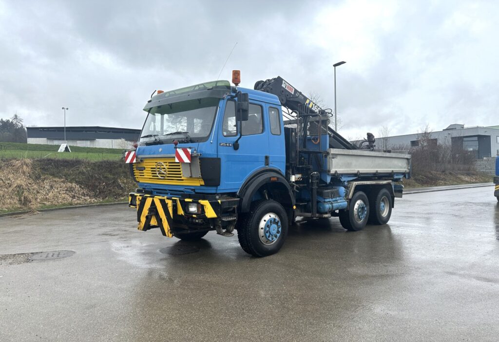 1995 MB-2544 6x4/4 Kipper / Kran