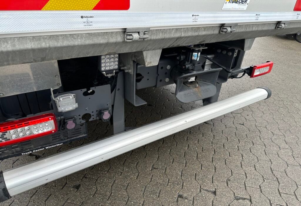 2023 Volvo FM-500 6x2R Brücke