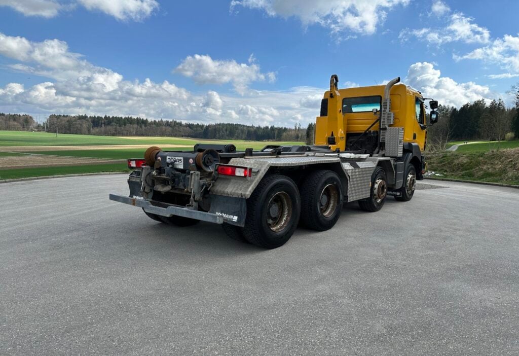 2008 Renault Kerax 450 8x4 Hakengerät
