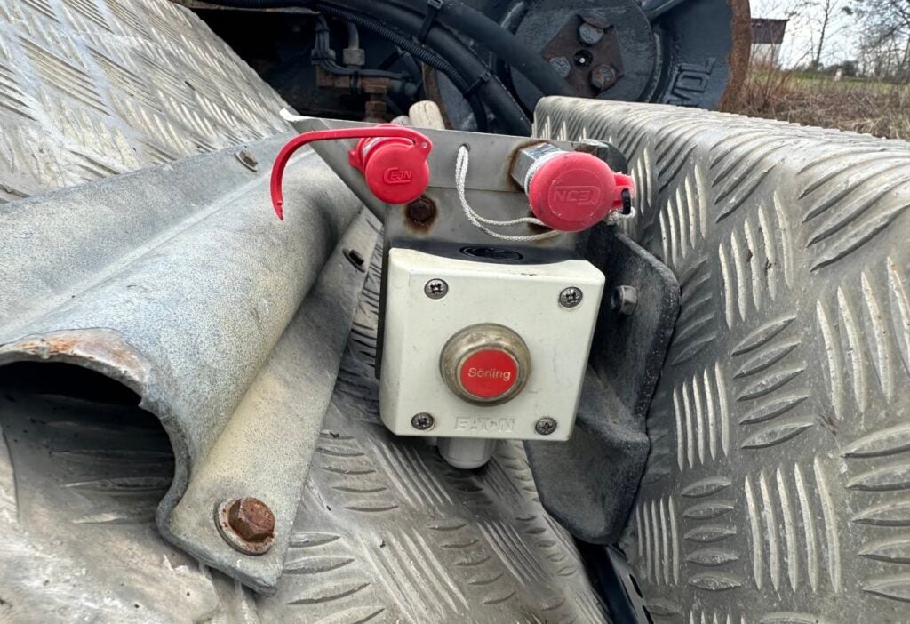 2008 Renault Kerax 450 8x4 Hakengerät