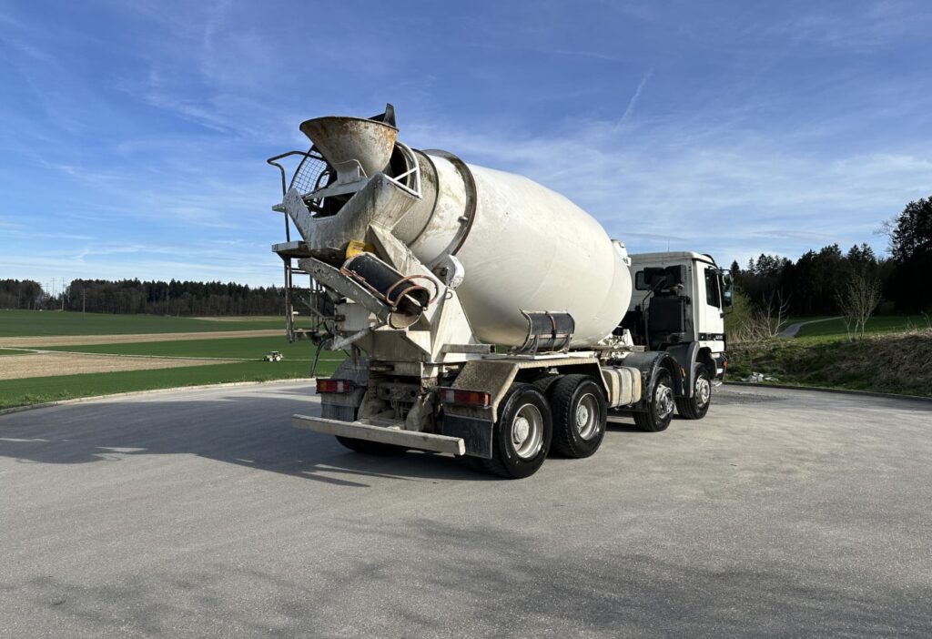 2001 Mercedes-Benz Actros 3235 8x4 SWS Betonmischer/Kipper