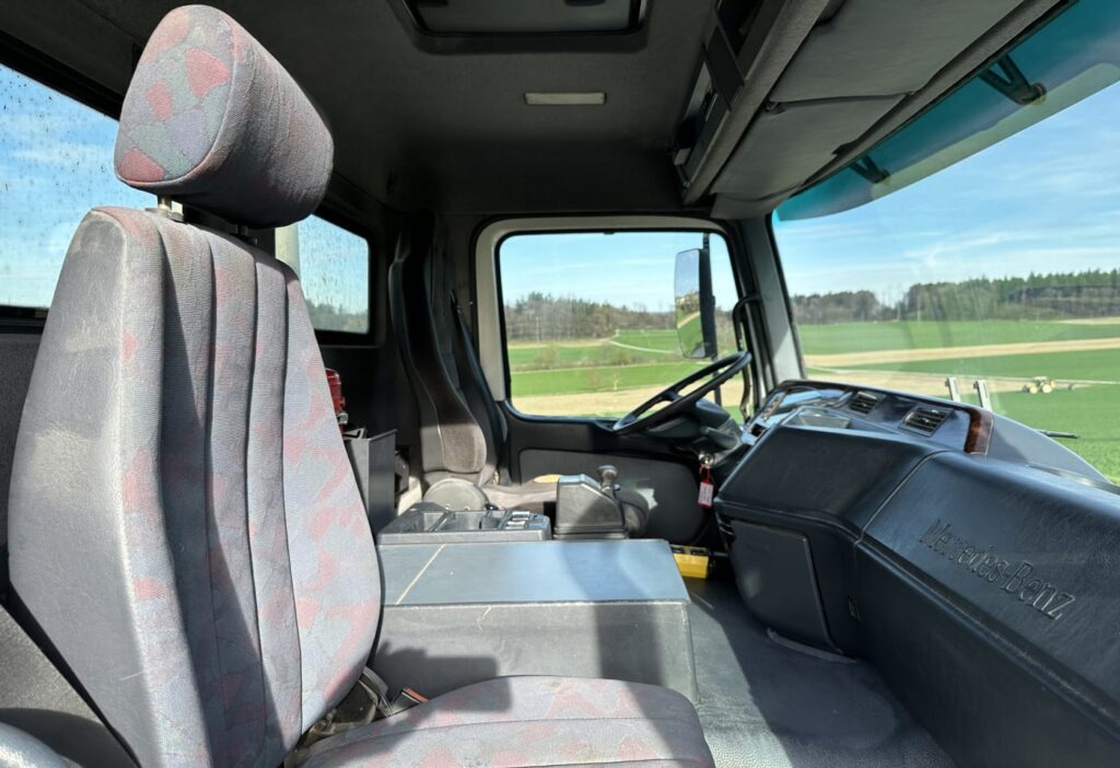 2001 Mercedes-Benz Actros 3235 8x4 SWS Betonmischer/Kipper