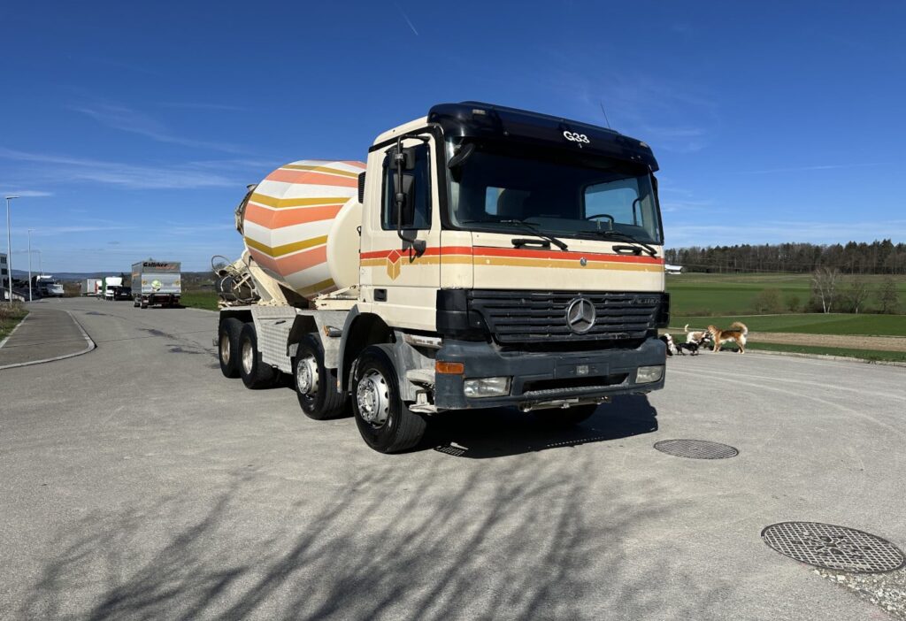 2001 Mercedes-Benz Actros 3243 8x4 SWS Kipper/Betonmischer