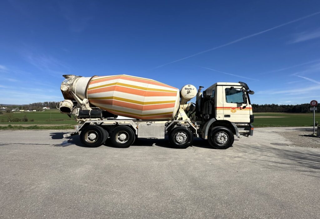 2001 Mercedes-Benz Actros 3243 8x4 SWS Kipper/Betonmischer