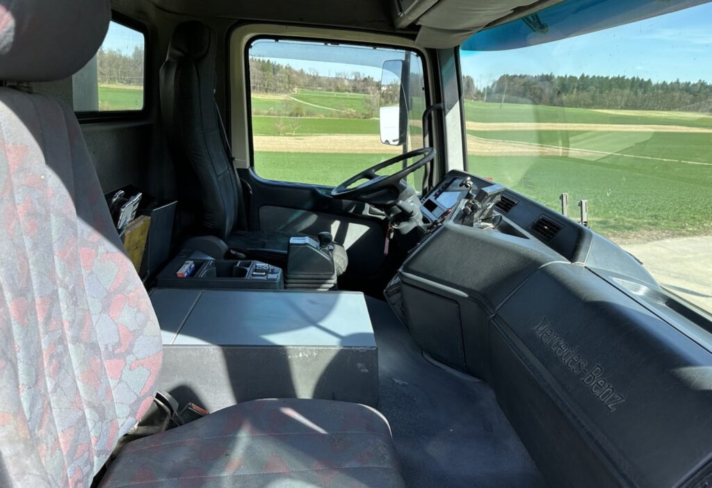 2001 Mercedes-Benz Actros 3243 8x4 SWS Kipper/Betonmischer