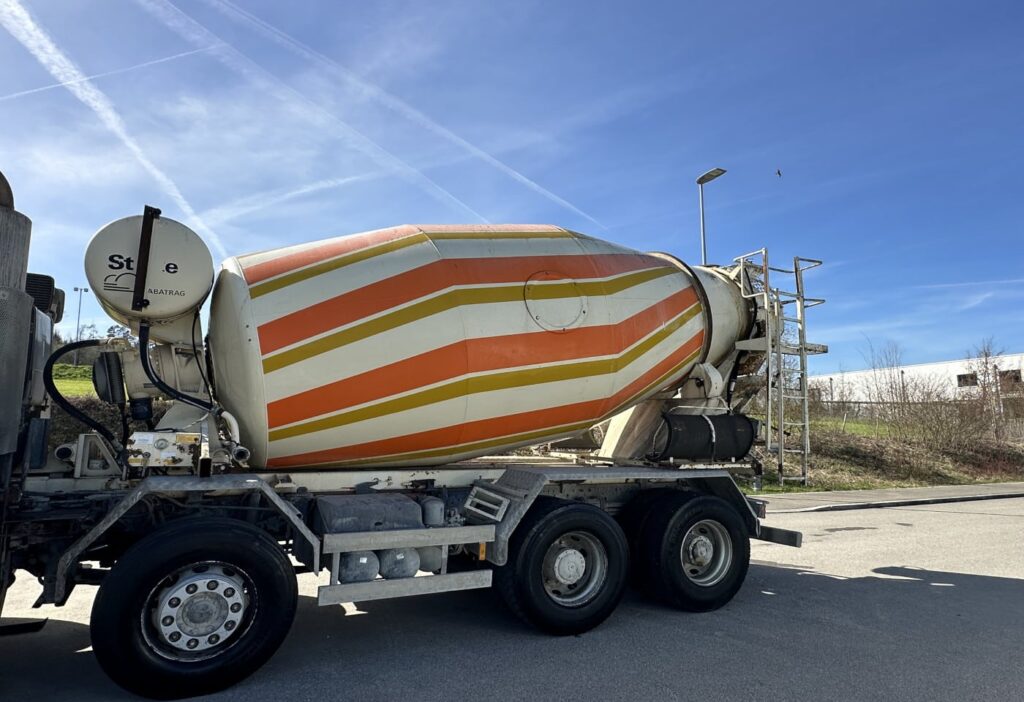 2001 Mercedes-Benz Actros 3243 8x4 SWS Kipper/Betonmischer