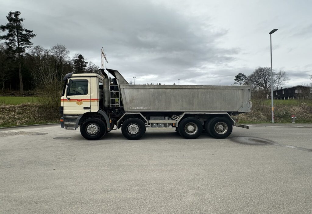 2001 Mercedes-Benz Actros 3243 8x4 SWS Kipper/Betonmischer