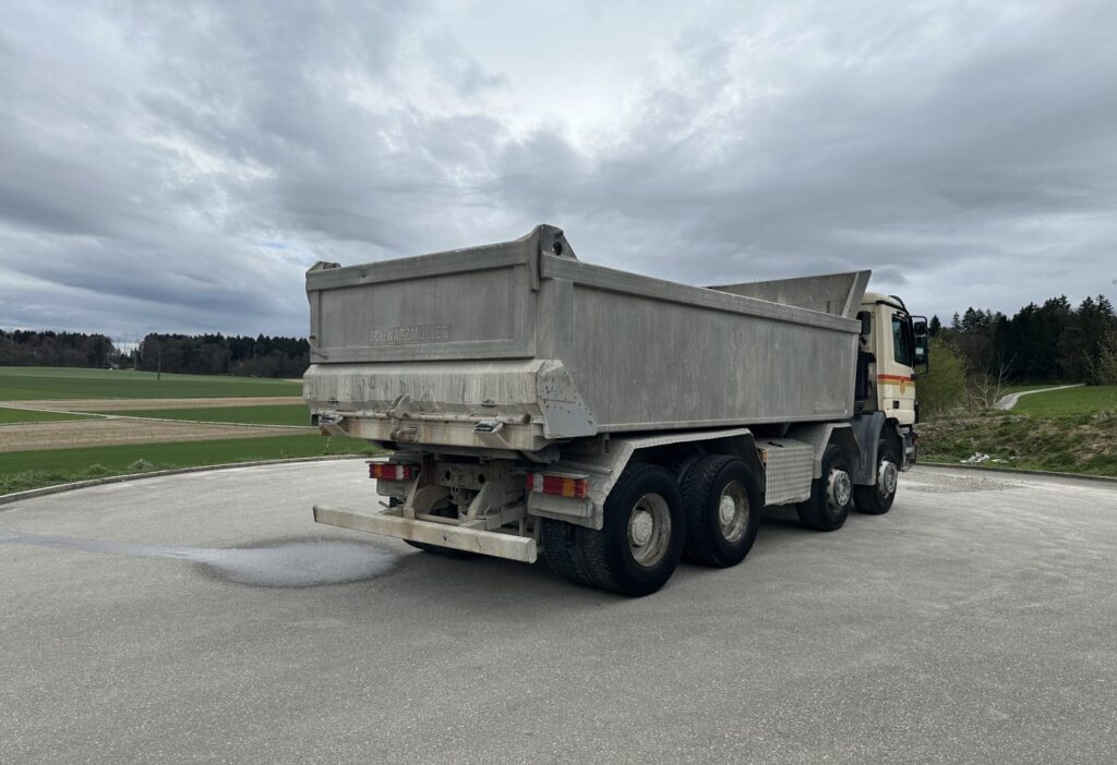 2001 Mercedes-Benz Actros 3243 8x4 SWS Kipper/Betonmischer