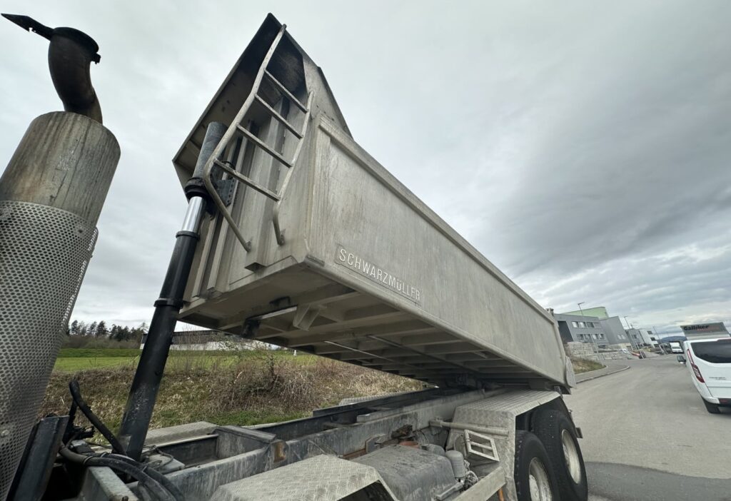 2001 Mercedes-Benz Actros 3243 8x4 SWS Kipper/Betonmischer