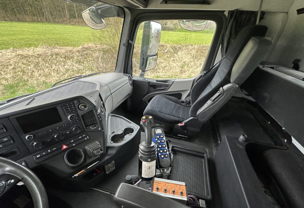2014 Mercedes-Benz Antos 2543 6x2 SWS Kranbrücke/Hakengerät/Rampen