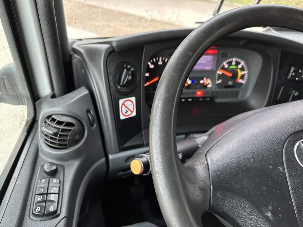 2010 Mercedes-Benz Atego 1022 4x2 Kühlkoffer mit HB