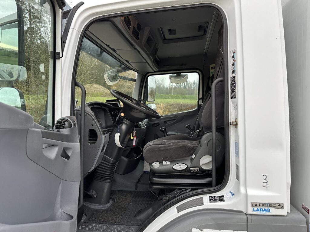 2010 Mercedes-Benz Atego 1022 4x2 Kühlkoffer mit HB