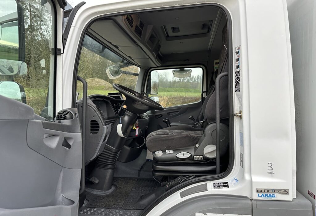 2010 Mercedes-Benz Atego 1022 4x2 Kühlkoffer mit HB