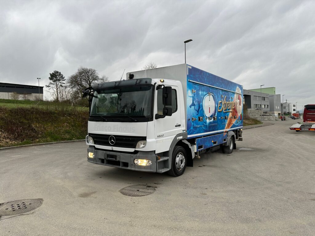 2010 Mercedes-Benz Atego 1022 4x2 Kühlkoffer mit HB
