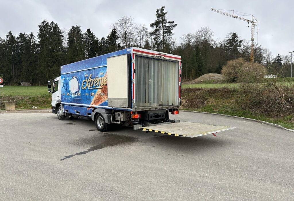 2010 Mercedes-Benz Atego 1022 4x2 Kühlkoffer mit HB