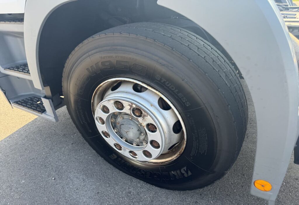 (D) 2006 Mercedes-Benz Actros 2544 Chassis-Kabine