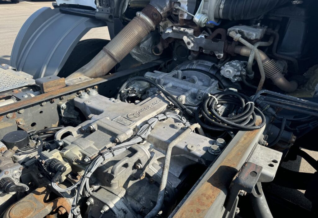 (D) 2006 Mercedes-Benz Actros 2544 Chassis-Kabine