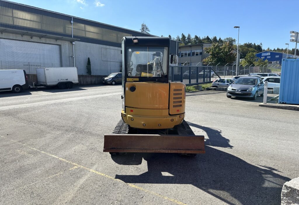 2019 Caterpillar 302.7D CR Minibagger