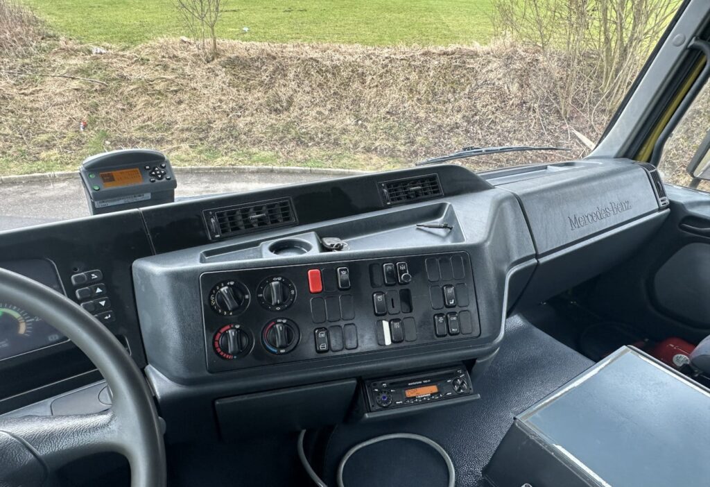 2000 mercedes-Benz Actros 1835-Welaki
