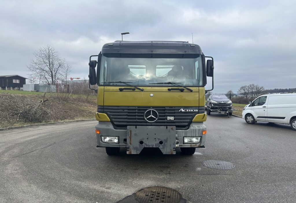 2000 mercedes-Benz Actros 1835-Welaki