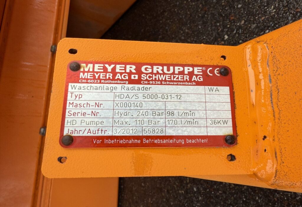 2012 Radlader Waschbalken