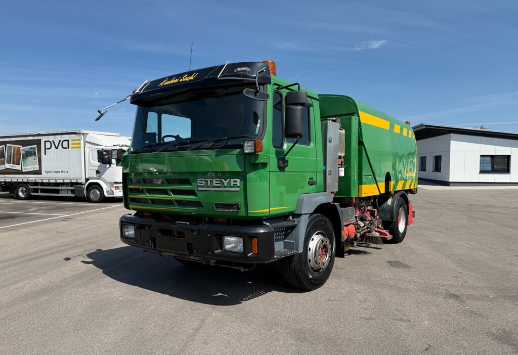 2002 Steyr 18.285 M39 Kehrmaschine