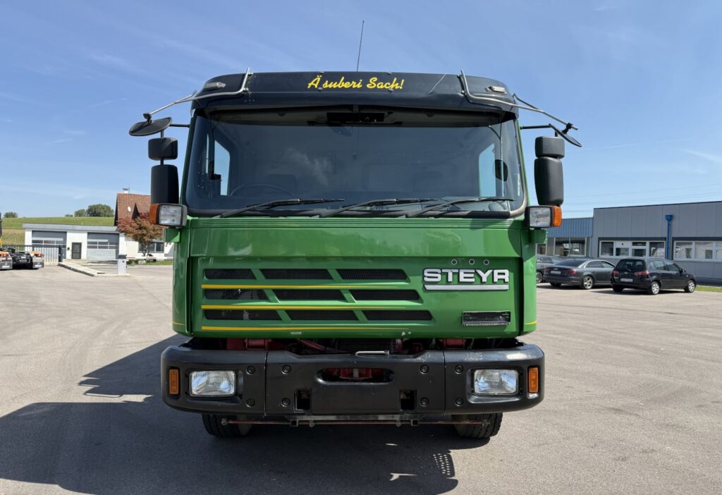 2002 Steyr 18.285 M39 Kehrmaschine