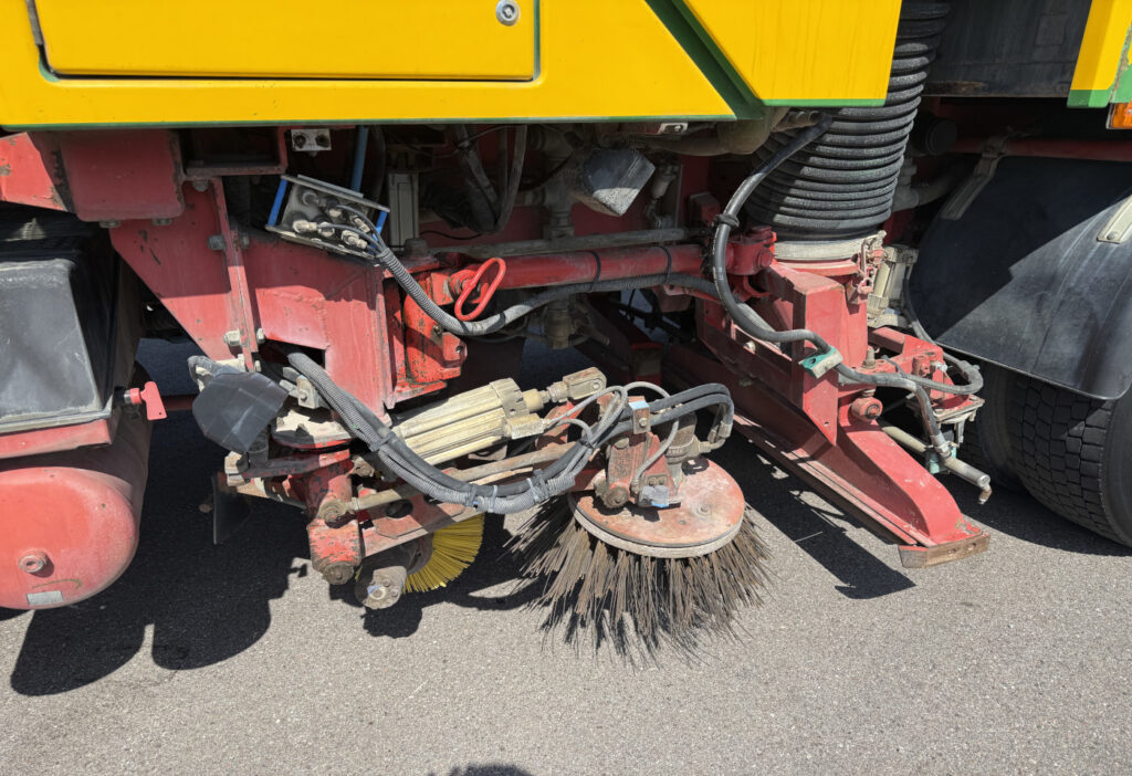 2002 Steyr 18.285 M39 Kehrmaschine