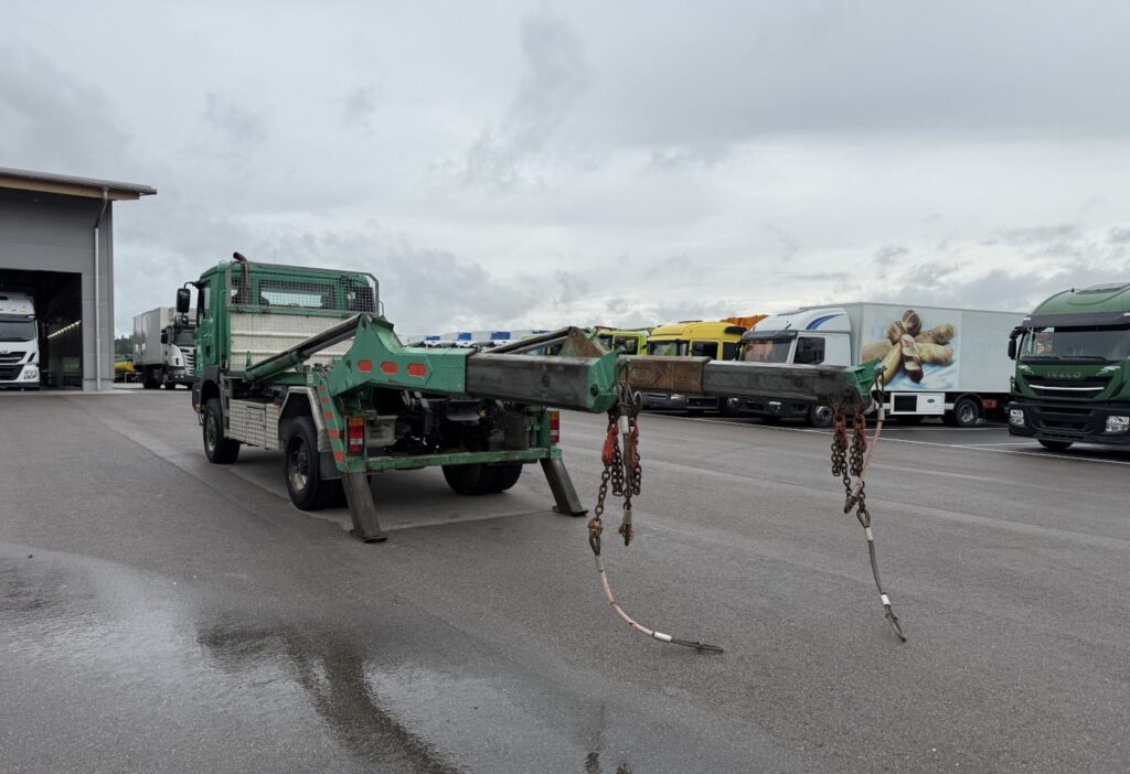 2009 MAN TGM 18.340 Gigant 16T