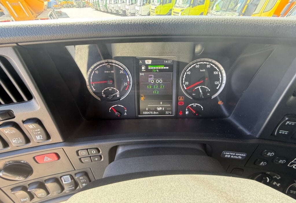 2015 Scania R580 6x4 Schwing 10m³ MFK