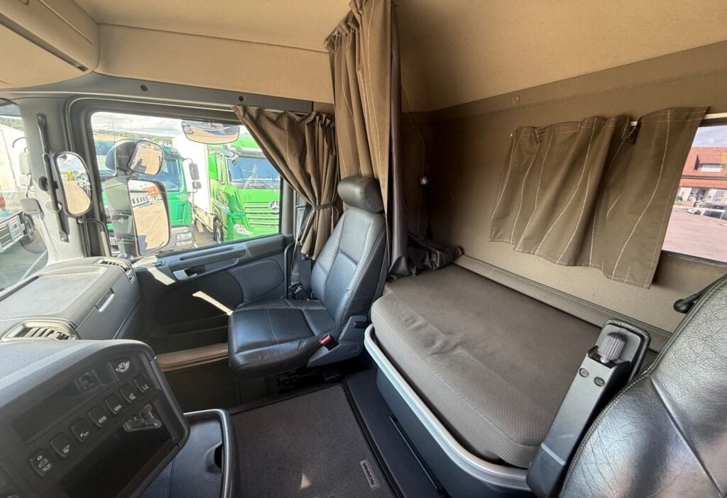 2015 Scania R580 6x4 Schwing 10m³ MFK