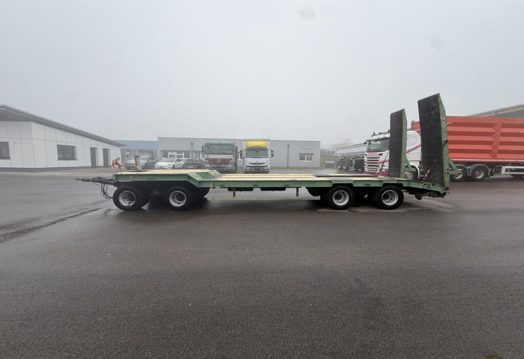 1994 Moeslein T4 Tieflader