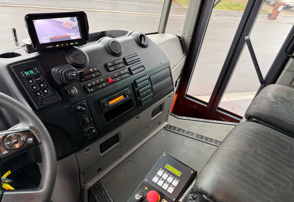 2015 Mercedes-Benz Econic 2635 6x2*4 Stummer