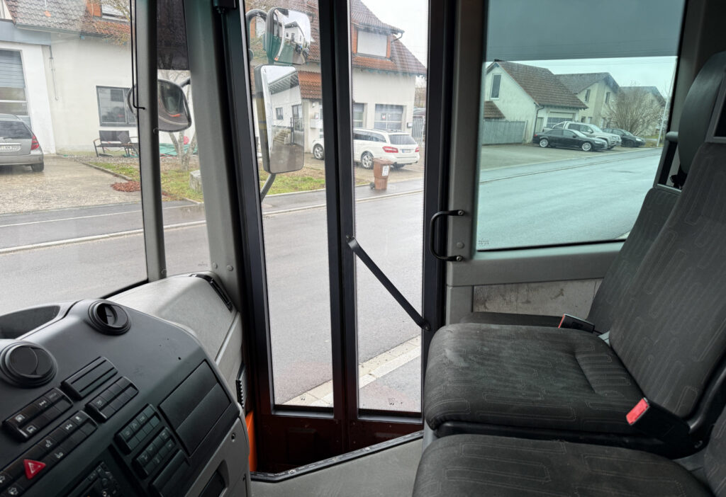 2015 Mercedes-Benz Econic 2635 6x2*4 Stummer