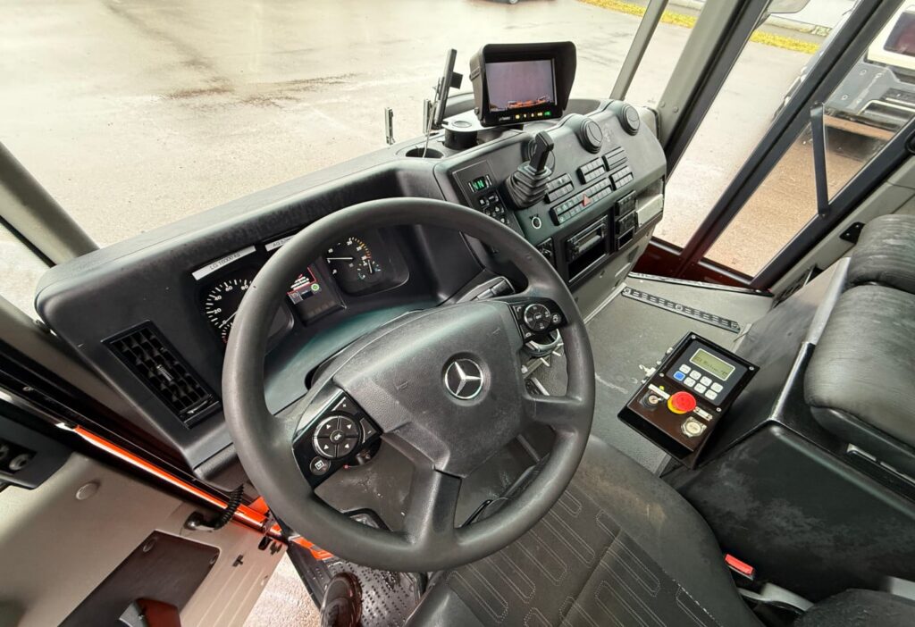 2016 Mercedes-Benz Econic 2635 6x2*6 Stummer