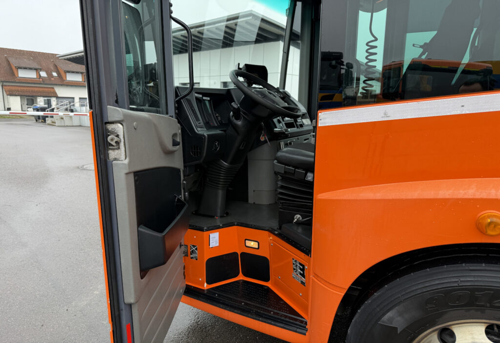 2016 Mercedes-Benz Econic 2635 6x2*6 Stummer