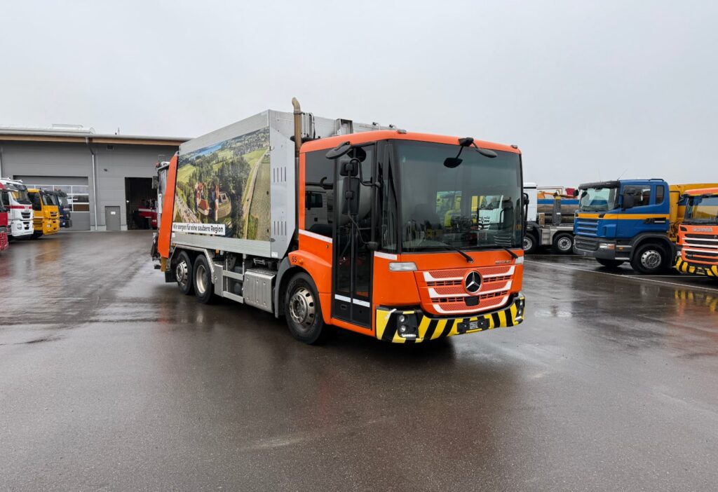 2016 Mercedes-Benz Econic 2635 6x2*6 Stummer