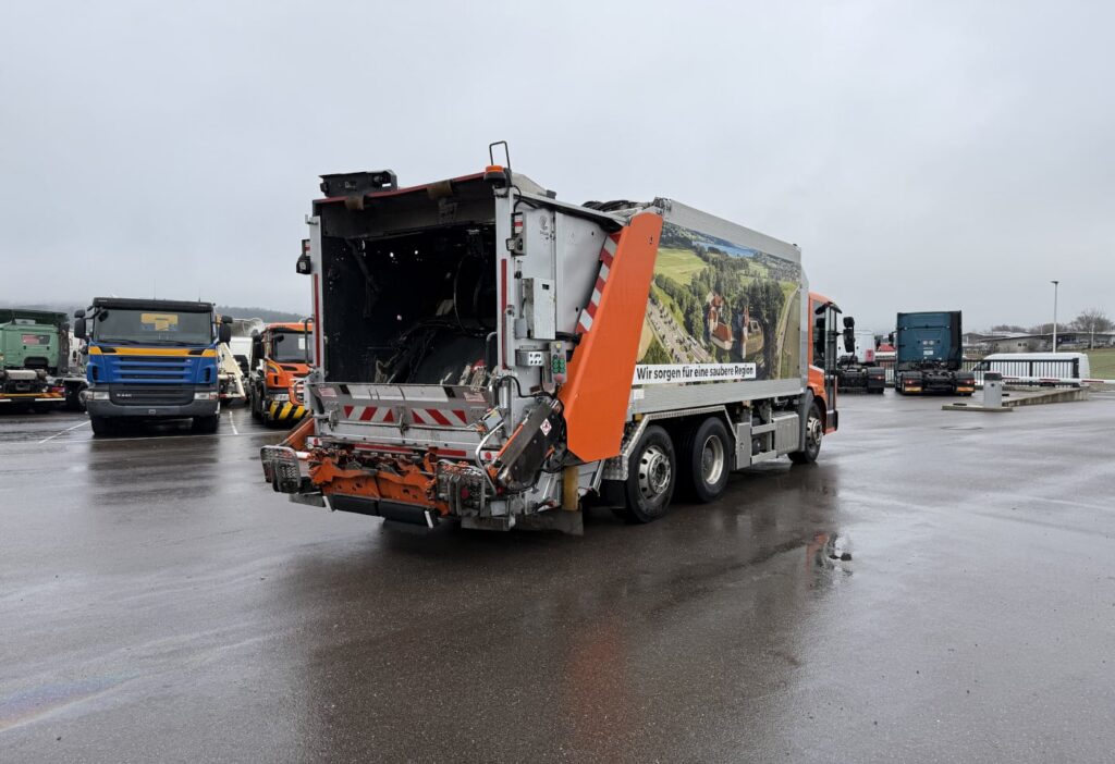 2016 Mercedes-Benz Econic 2635 6x2*6 Stummer