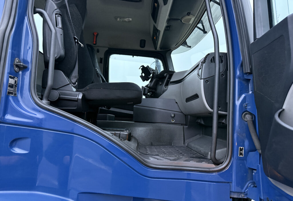 2015 Mercedes-Benz Antos 1851 4x2 Retarder