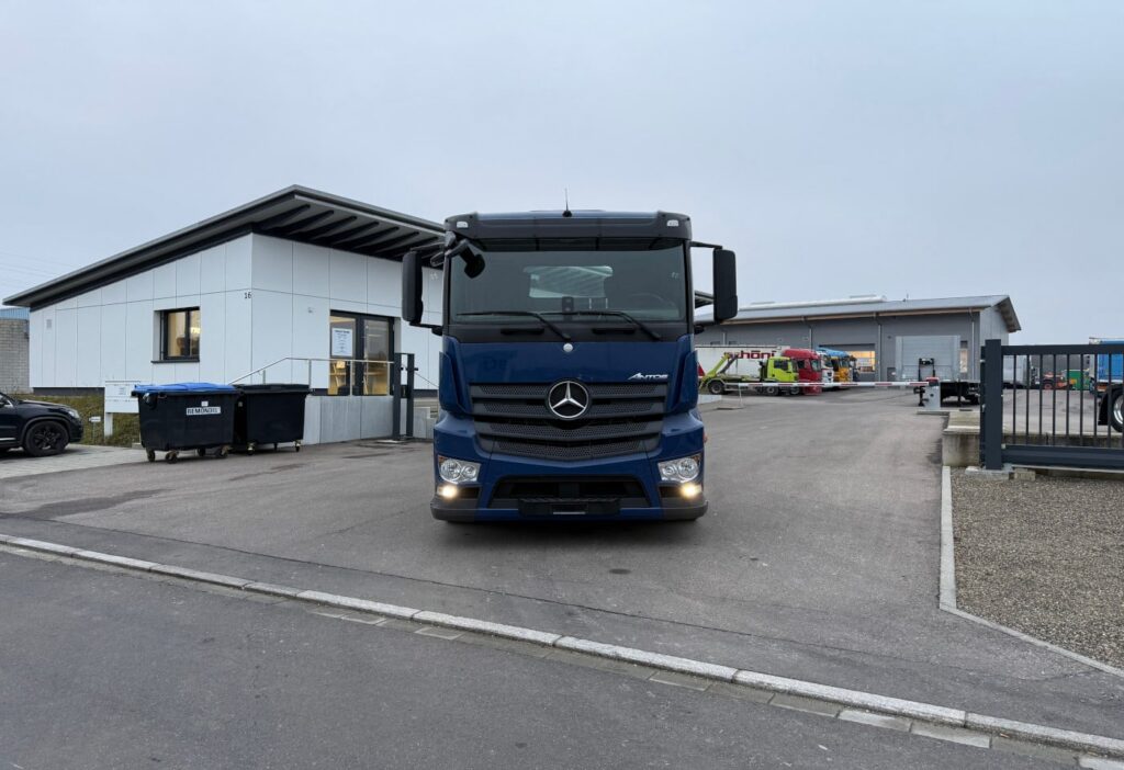 2015 Mercedes-Benz Antos 1851 4x2 Retarder