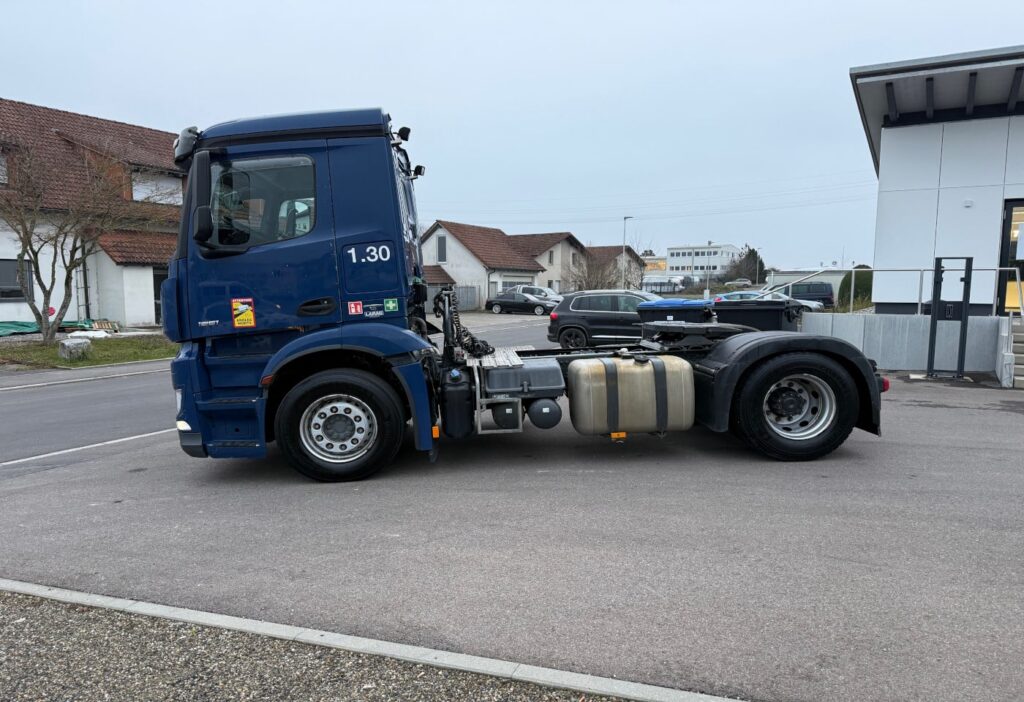 2015 Mercedes-Benz Antos 1851 4x2 Retarder