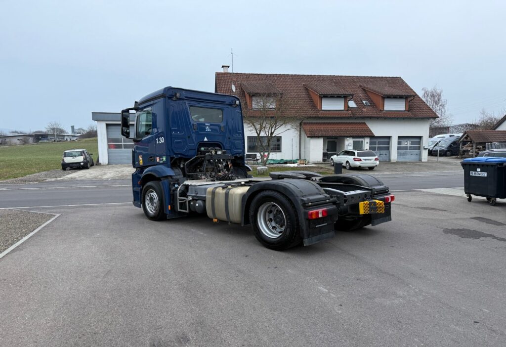 2015 Mercedes-Benz Antos 1851 4x2 Retarder