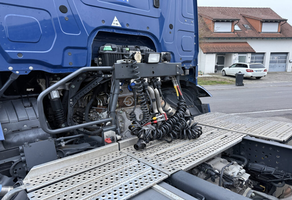 2015 Mercedes-Benz Antos 1851 4x2 Retarder
