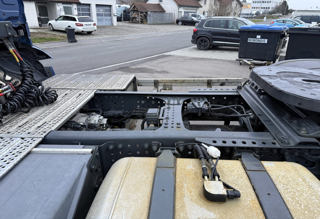 2015 Mercedes-Benz Antos 1851 4x2 Retarder