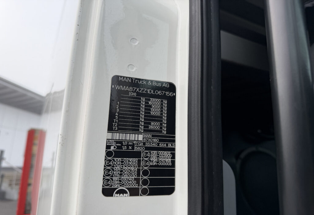 2013 MAN TGX 33.540 6x4 SLT Push 160 To