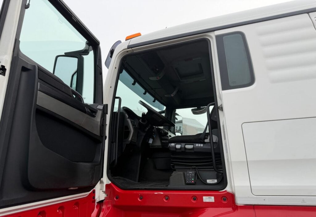 2013 MAN TGX 33.540 6x4 SLT Push 160 To