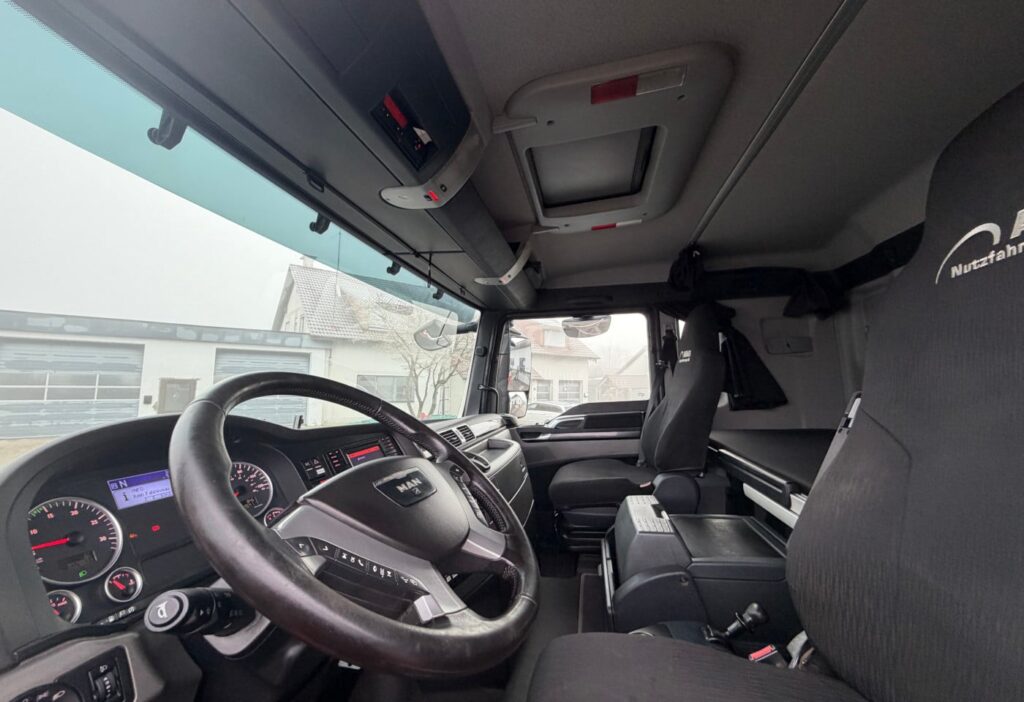 2013 MAN TGX 33.540 6x4 SLT Push 160 To