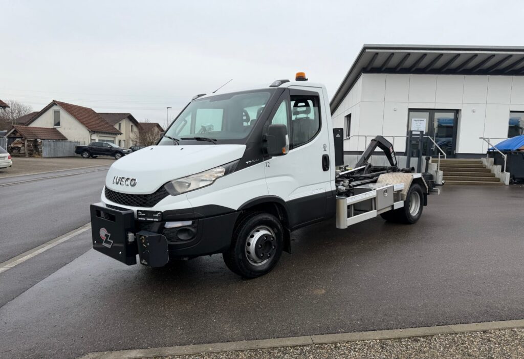 2016 Iveco 70C17H P Kommunal + Schneepflug
